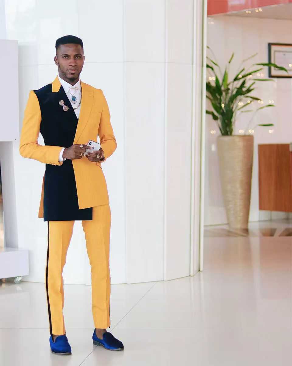 Conjunto de traje negro y amar - Formal Wear For Men Yellow reseña y precio