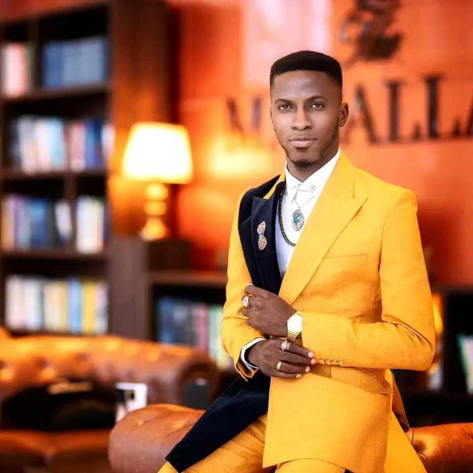 Conjunto de traje negro y amar - Formal Wear For Men Yellow reseña y precio